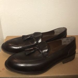 Brown Zara Slip on Dress Shoes with Tassels.